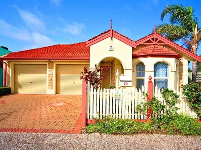 20 Hamilton Pl, Mawson Lakes SA 5095