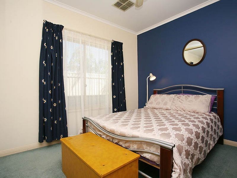 20 Hamilton Pl, Mawson Lakes SA 5095