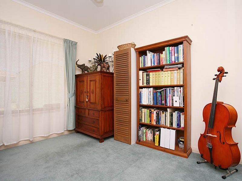 20 Hamilton Pl, Mawson Lakes SA 5095