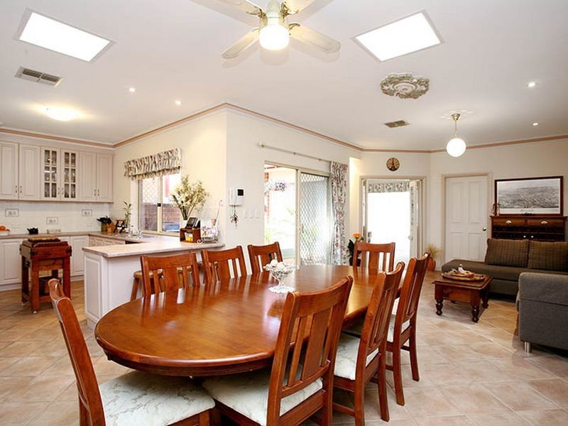 20 Hamilton Pl, Mawson Lakes SA 5095