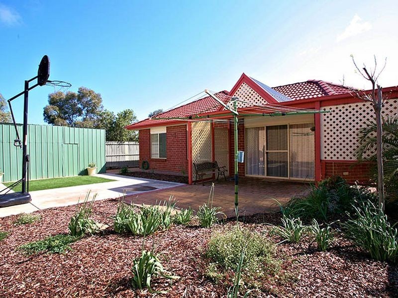 20 Hamilton Pl, Mawson Lakes SA 5095