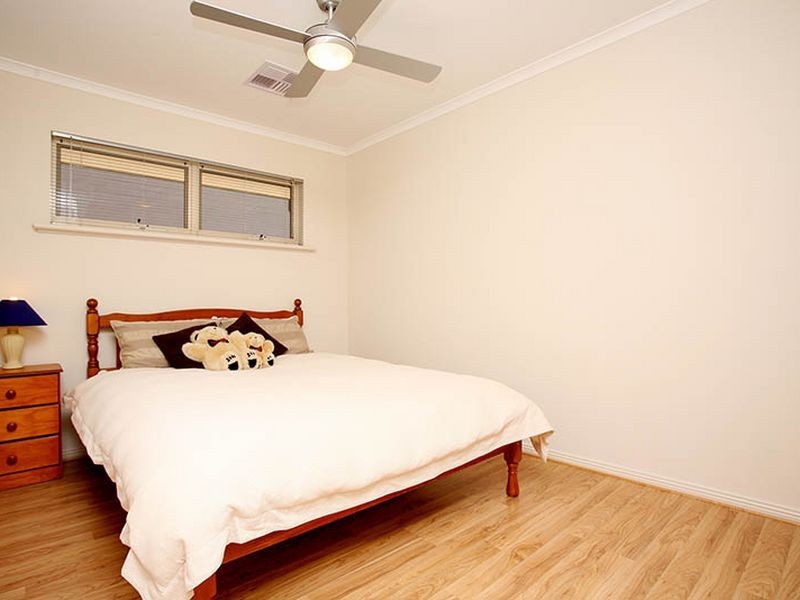 38 Emerald St, Mawson Lakes SA 5095