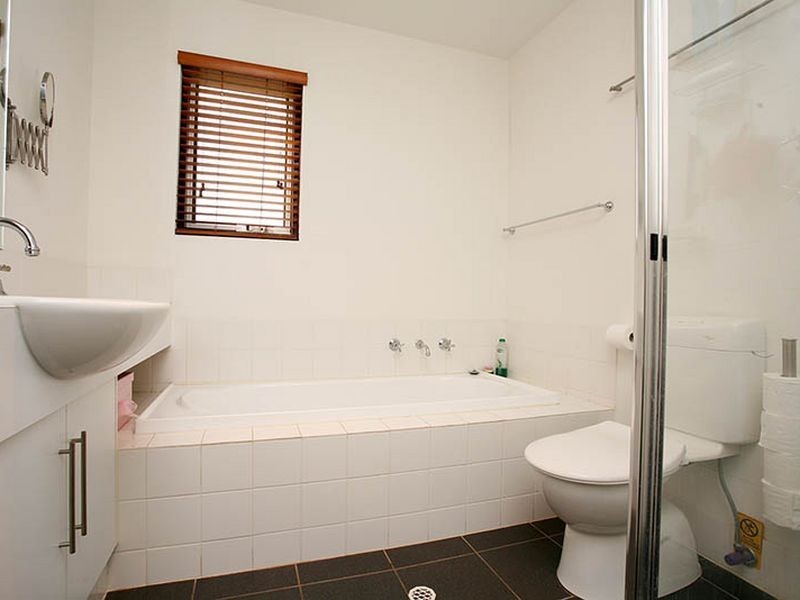 1 Fraser Lane, Mawson Lakes SA 5095