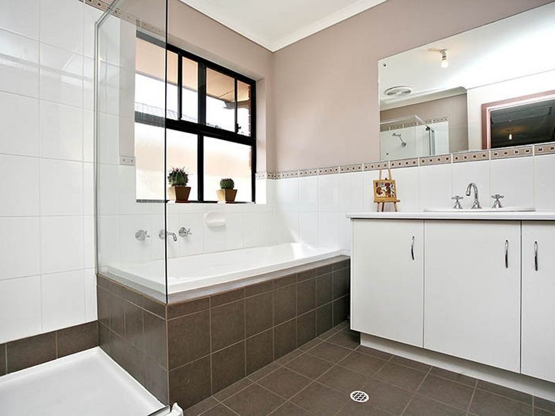 7 Reunion Lane, Mawson Lakes SA 5095