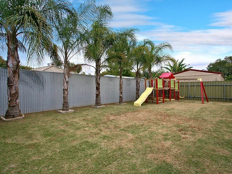 10 Chard Ct, Parafield Gardens SA 5107