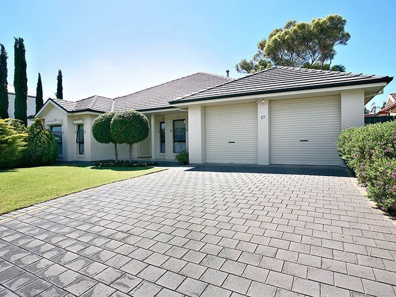 27 Avocet Dr, Mawson Lakes SA 5095