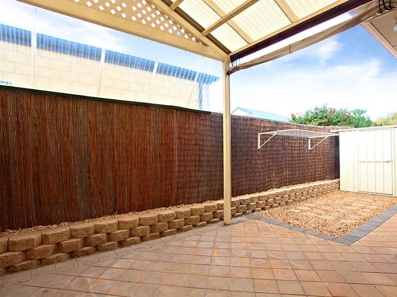 17 Maple Cct, Mawson Lakes SA 5095