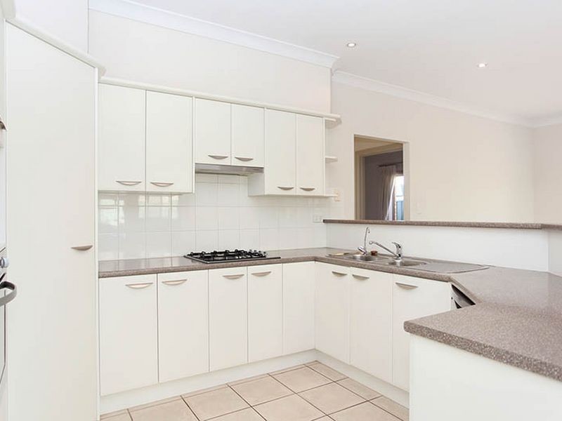 8 Stony Way, Mawson Lakes SA 5095