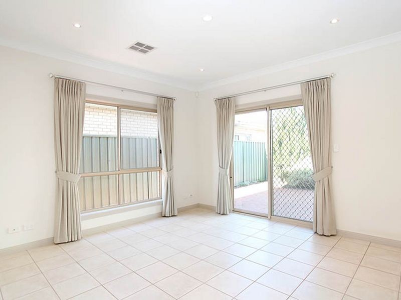 8 Stony Way, Mawson Lakes SA 5095