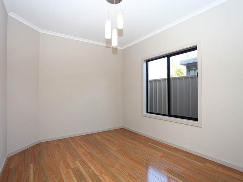 51B Lantana Dr, Parafield Gardens SA 5107