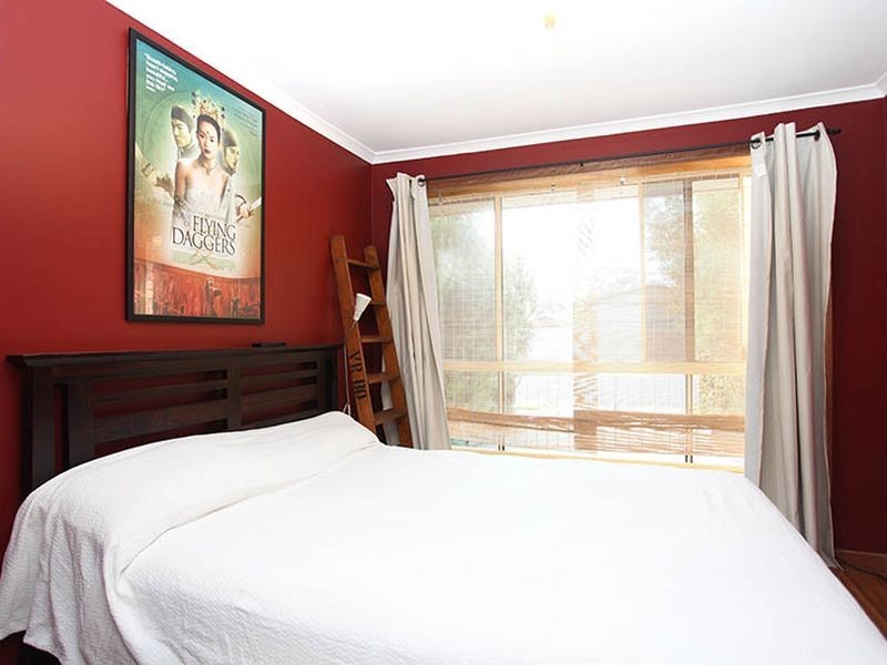 15 Blyth St, Clearview SA 5085