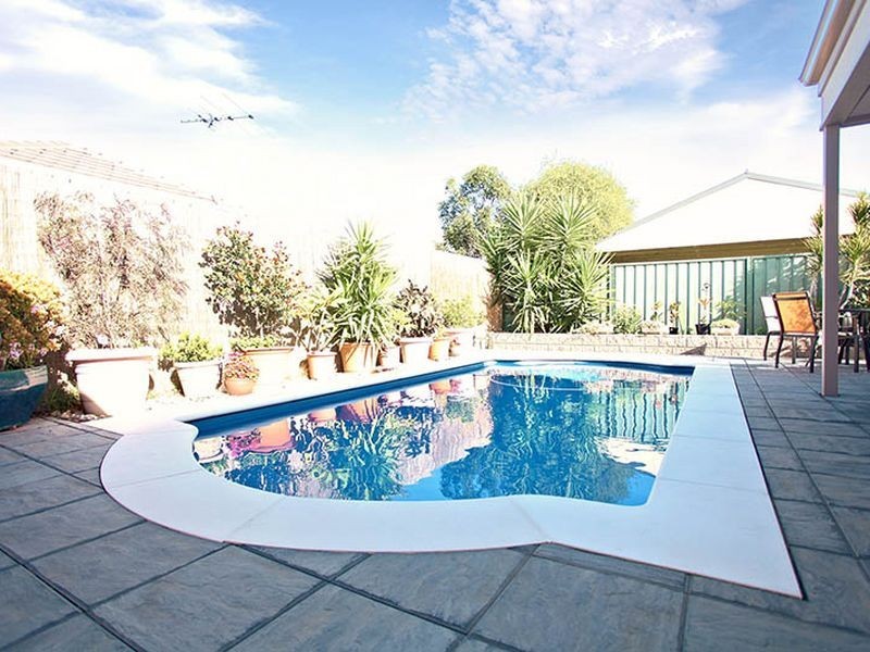 3 Maple Cct, Mawson Lakes SA 5095