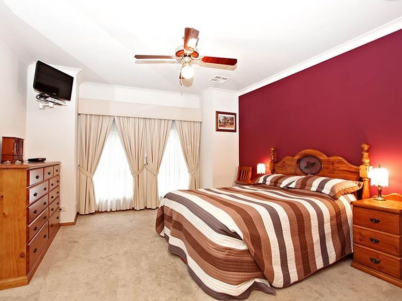 20 Maple Cct, Mawson Lakes SA 5095