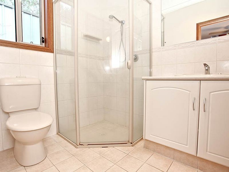 20 Maple Cct, Mawson Lakes SA 5095