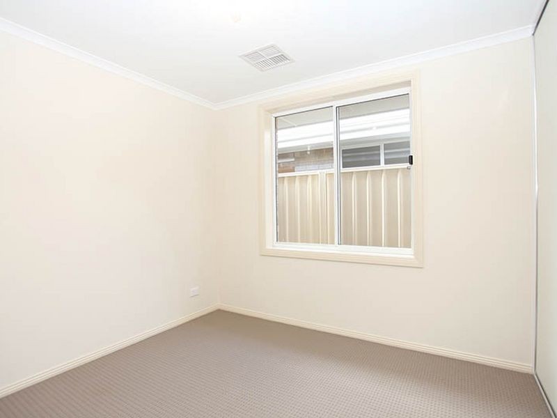 12B Halifax Ave, Parafield Gardens SA 5107