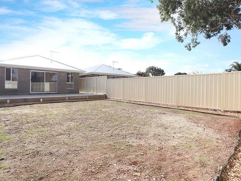 12B Halifax Ave, Parafield Gardens SA 5107