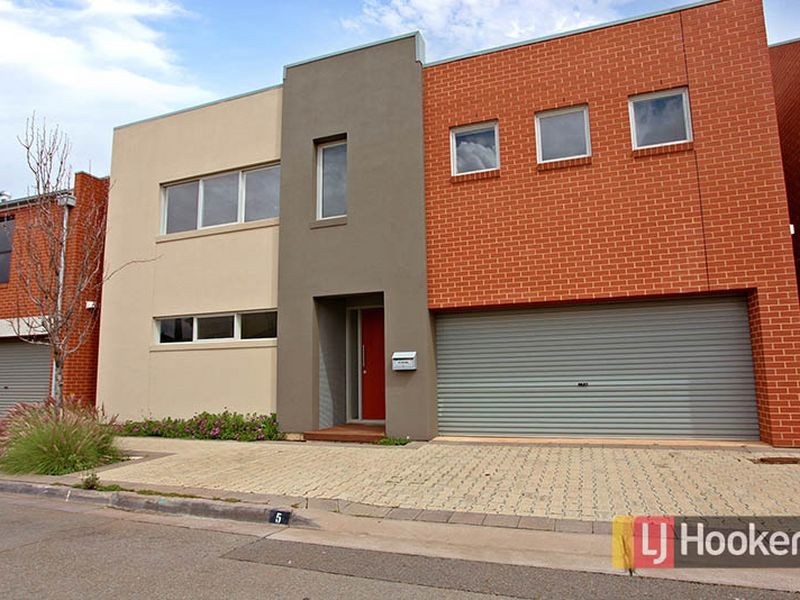 5 Merino Lane, Mawson Lakes SA 5095