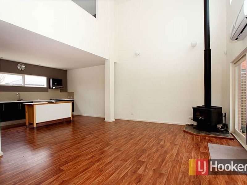 5 Merino Lane, Mawson Lakes SA 5095