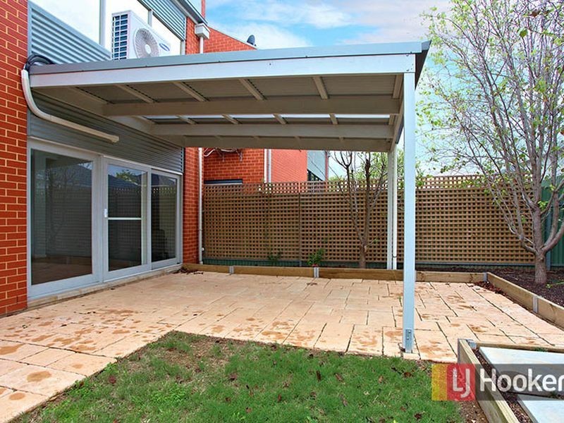 5 Merino Lane, Mawson Lakes SA 5095