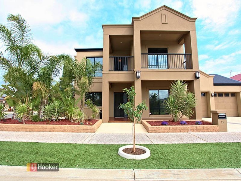 21 Lakefield Cres, Mawson Lakes SA 5095