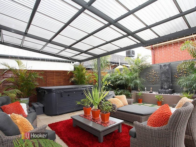 22 Yarle St, Mawson Lakes SA 5095