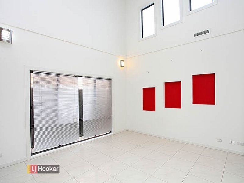 10 Borduy Pl, Mawson Lakes SA 5095