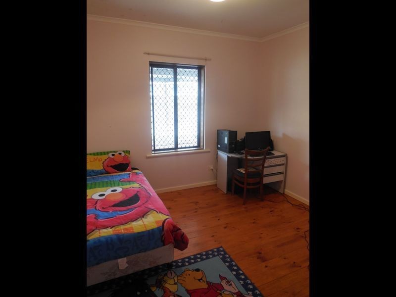 27 Fairfield Rd, Elizabeth Grove SA 5112