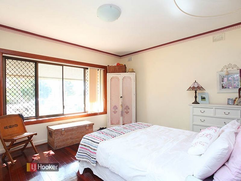 9 Curbur Ave, Pooraka SA 5095