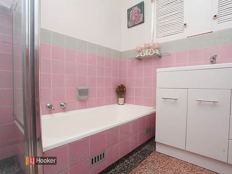 9 Curbur Ave, Pooraka SA 5095