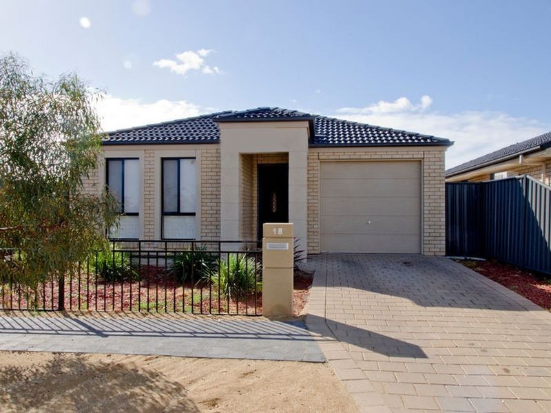 18 Minindee Avenue, Andrews Farm SA 5114