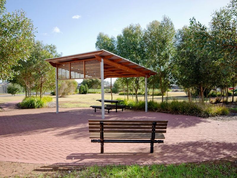 18 Minindee Avenue, Andrews Farm SA 5114