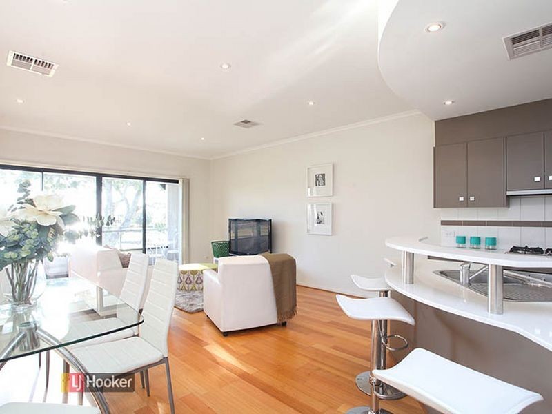4/39 Windermere Cres, Mawson Lakes SA 5095