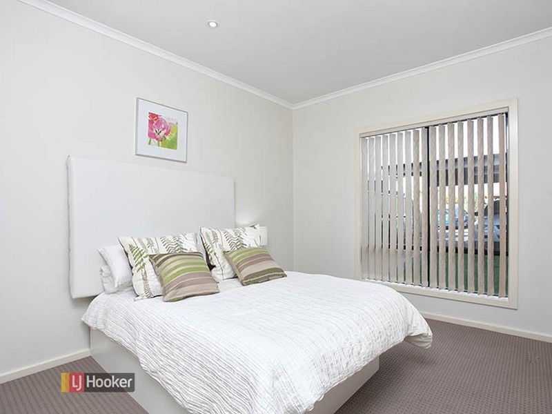 4/39 Windermere Cres, Mawson Lakes SA 5095