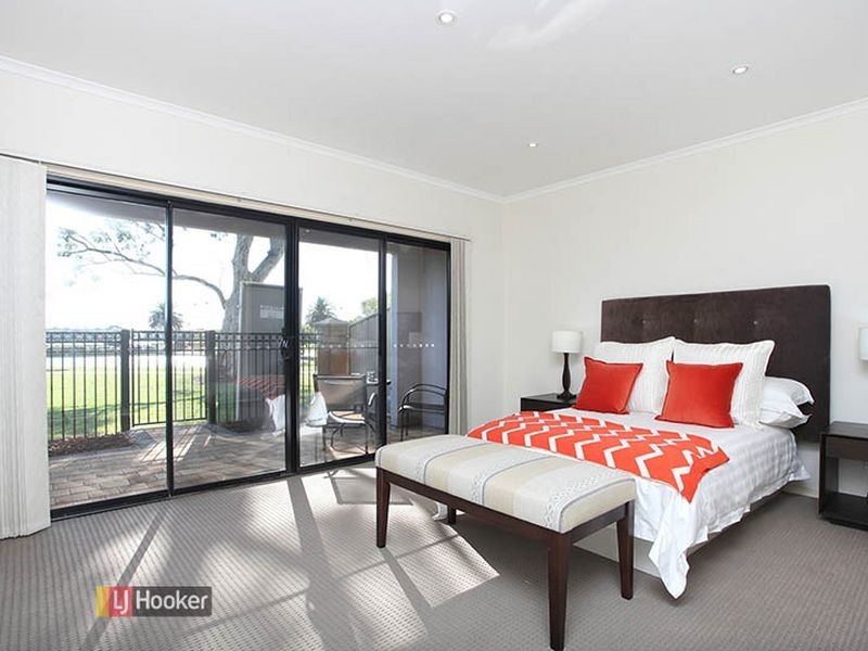 4/39 Windermere Cres, Mawson Lakes SA 5095