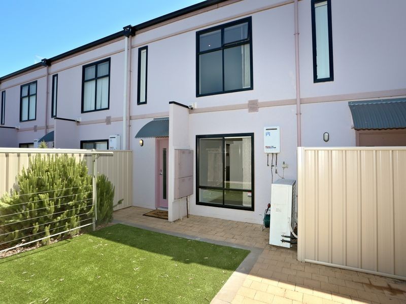4/39 Windermere Cres, Mawson Lakes SA 5095