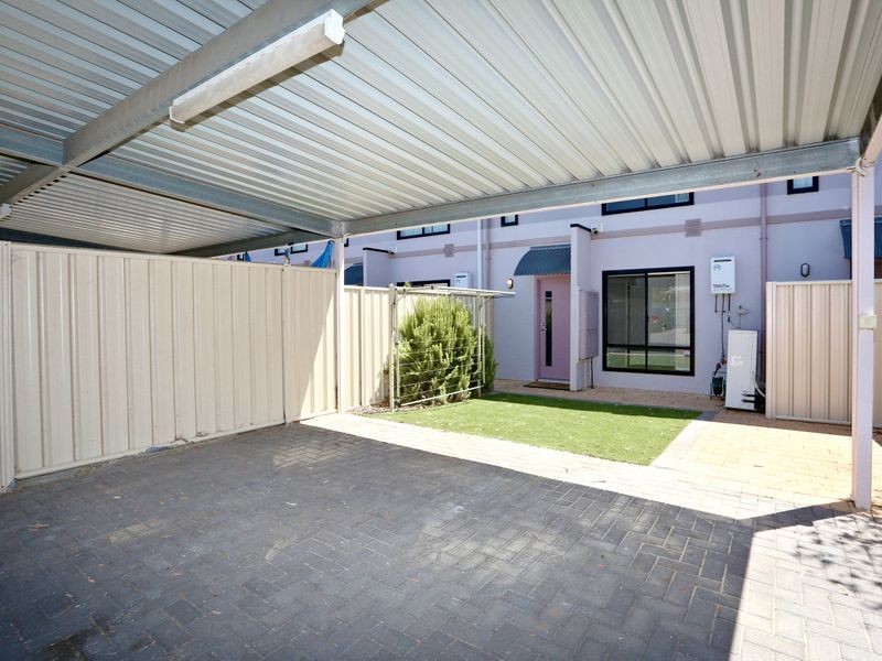 4/39 Windermere Cres, Mawson Lakes SA 5095