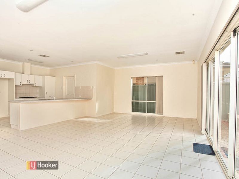 15 Grasswren Way, Mawson Lakes SA 5095