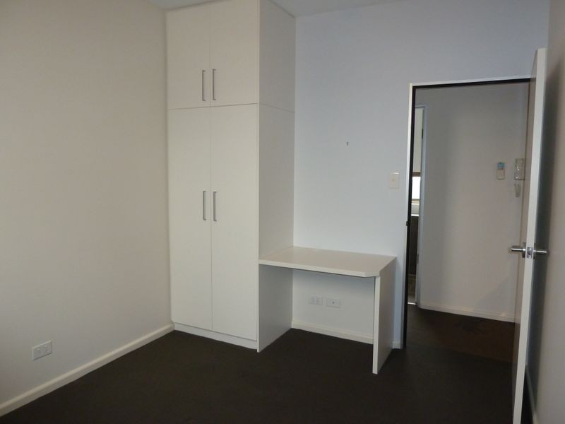 E10/18-28 Main Street, Mawson Lakes SA 5095