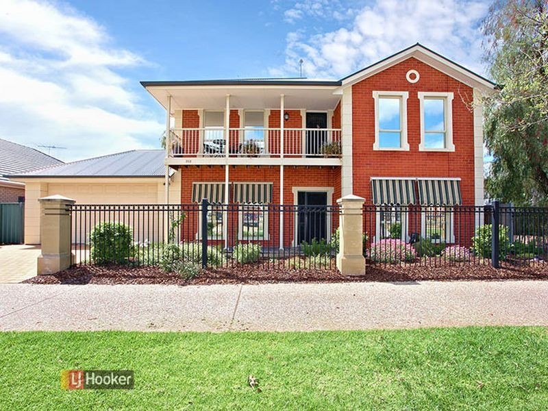 302 Mawson Lakes Blvd, Mawson Lakes SA 5095