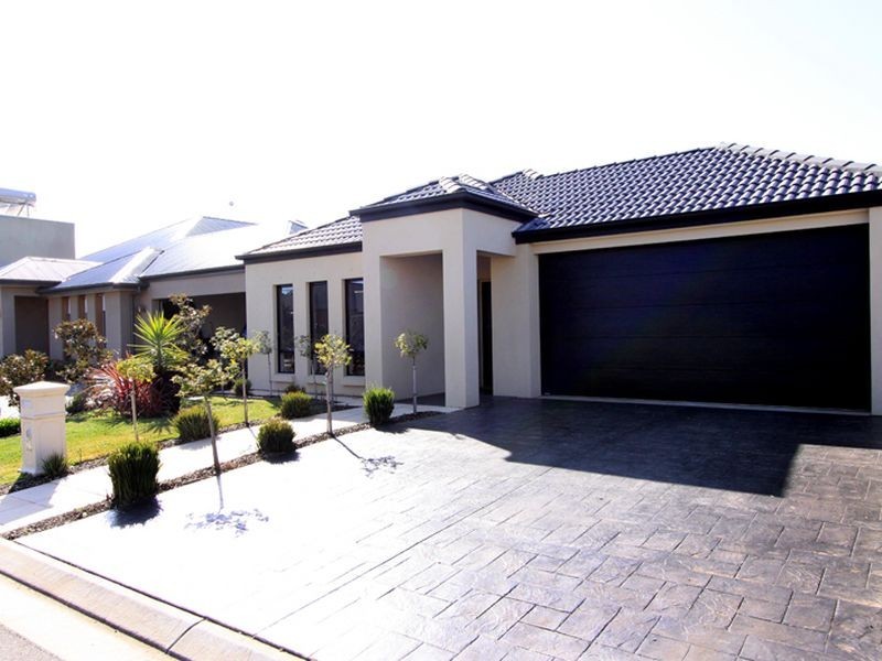 16 Franklin Ave, Mawson Lakes SA 5095