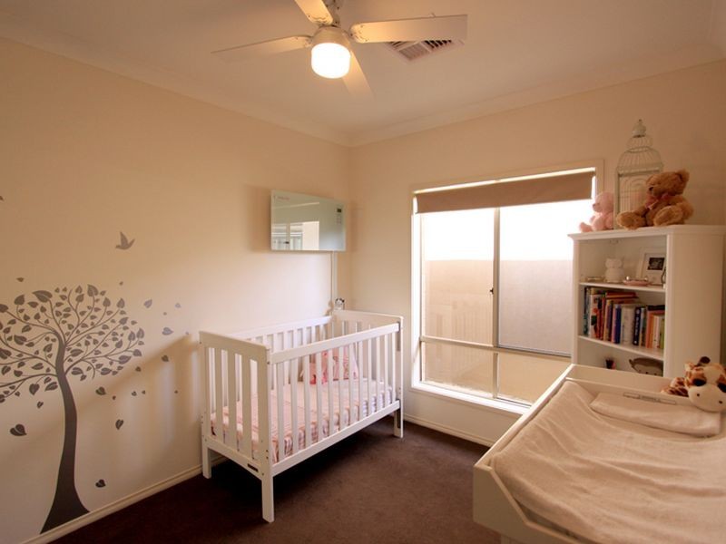 16 Franklin Ave, Mawson Lakes SA 5095