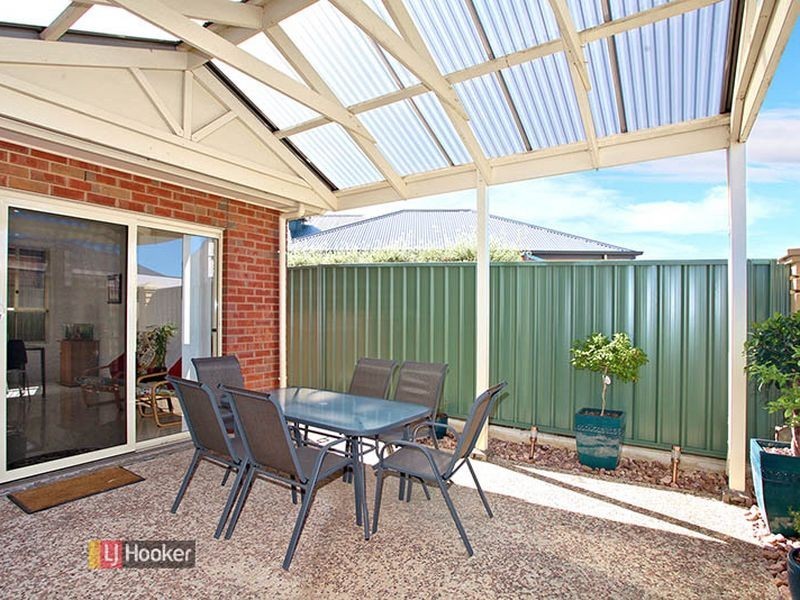 32 Hindmarsh Circuit, Mawson Lakes SA 5095