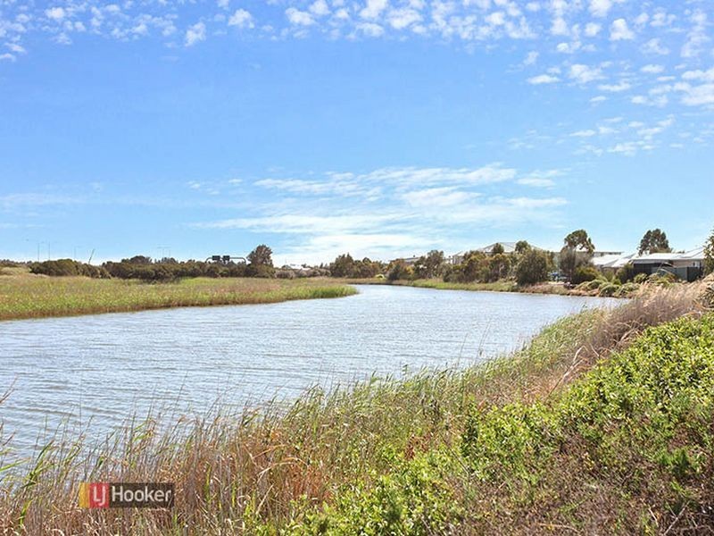 32 Hindmarsh Circuit, Mawson Lakes SA 5095