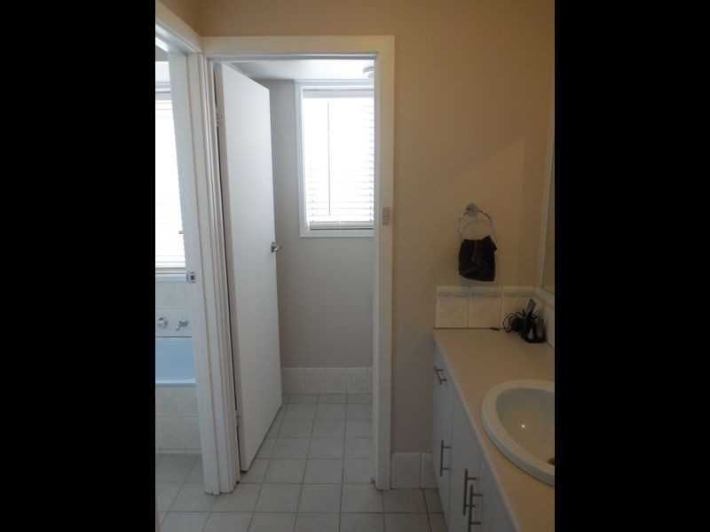 75 Highfield Dr, Hillbank SA 5112