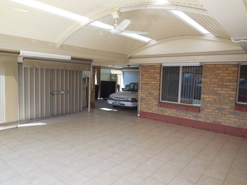 75 Highfield Dr, Hillbank SA 5112