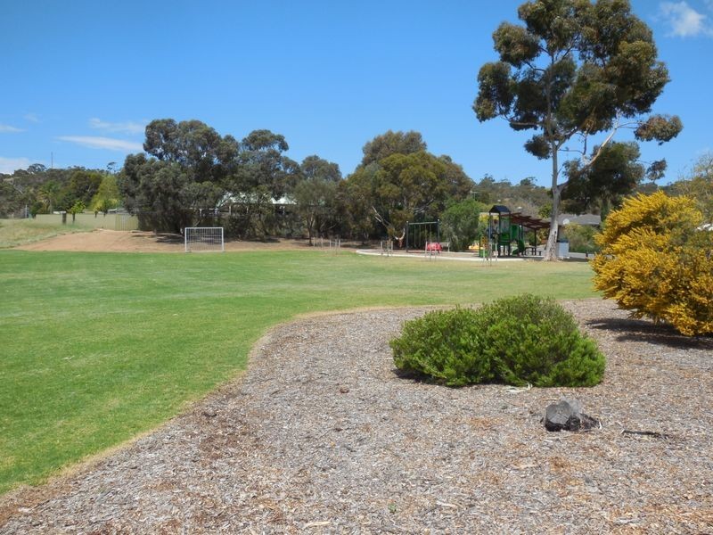 75 Highfield Dr, Hillbank SA 5112