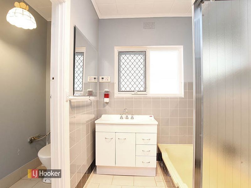 1A Sundale Ave, Para Hills SA 5096