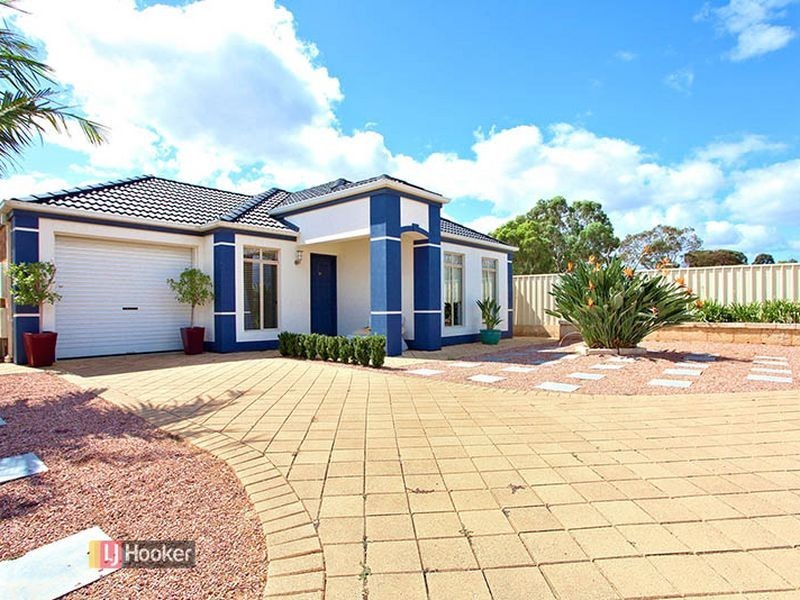 10 Meadow Lane, Para Hills West SA 5096