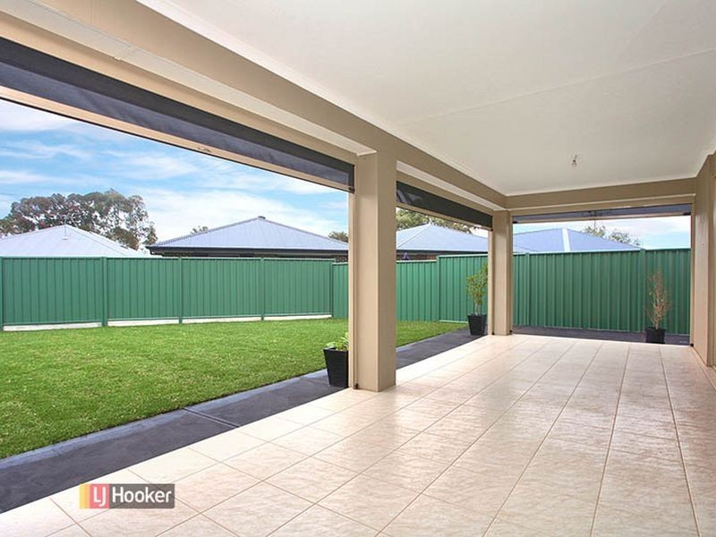 77 The Boulevard, Parafield Gardens SA 5107