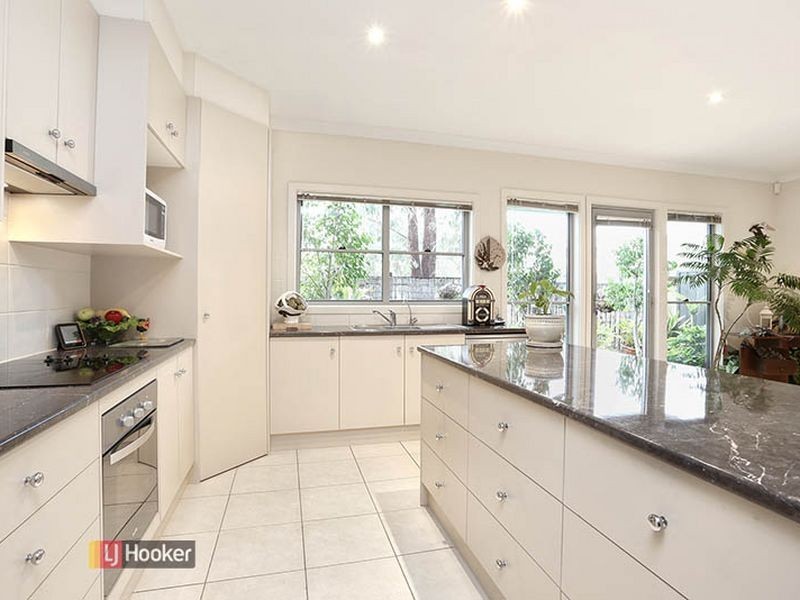 70 Harvey Cct, Mawson Lakes SA 5095